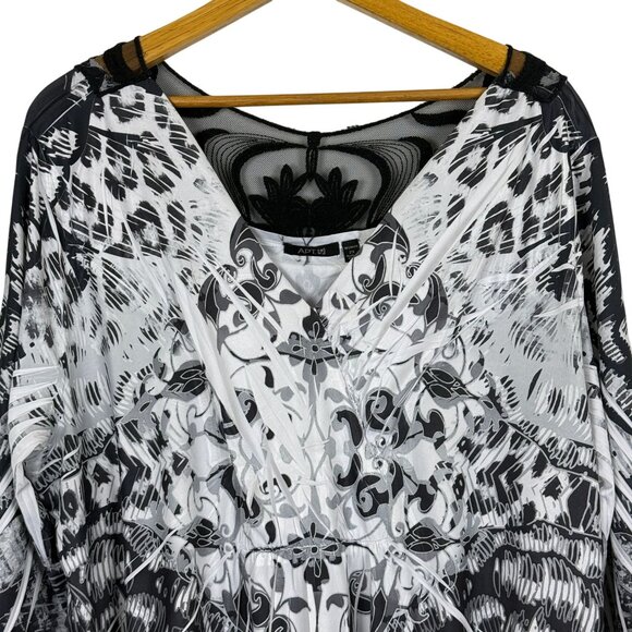 Apt. 9 Graphic Print Tunic Top 2X Sheer Lace Detail Black White Shark Bite Hem - Picture 2 of 11